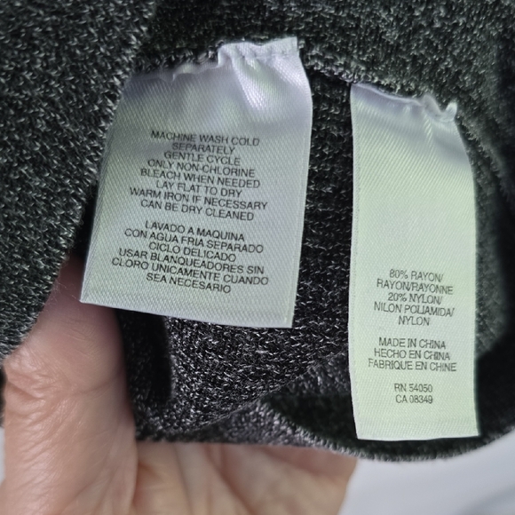 Jones New York Women's Gray Chevron Cardigan - Picture 7 of 16